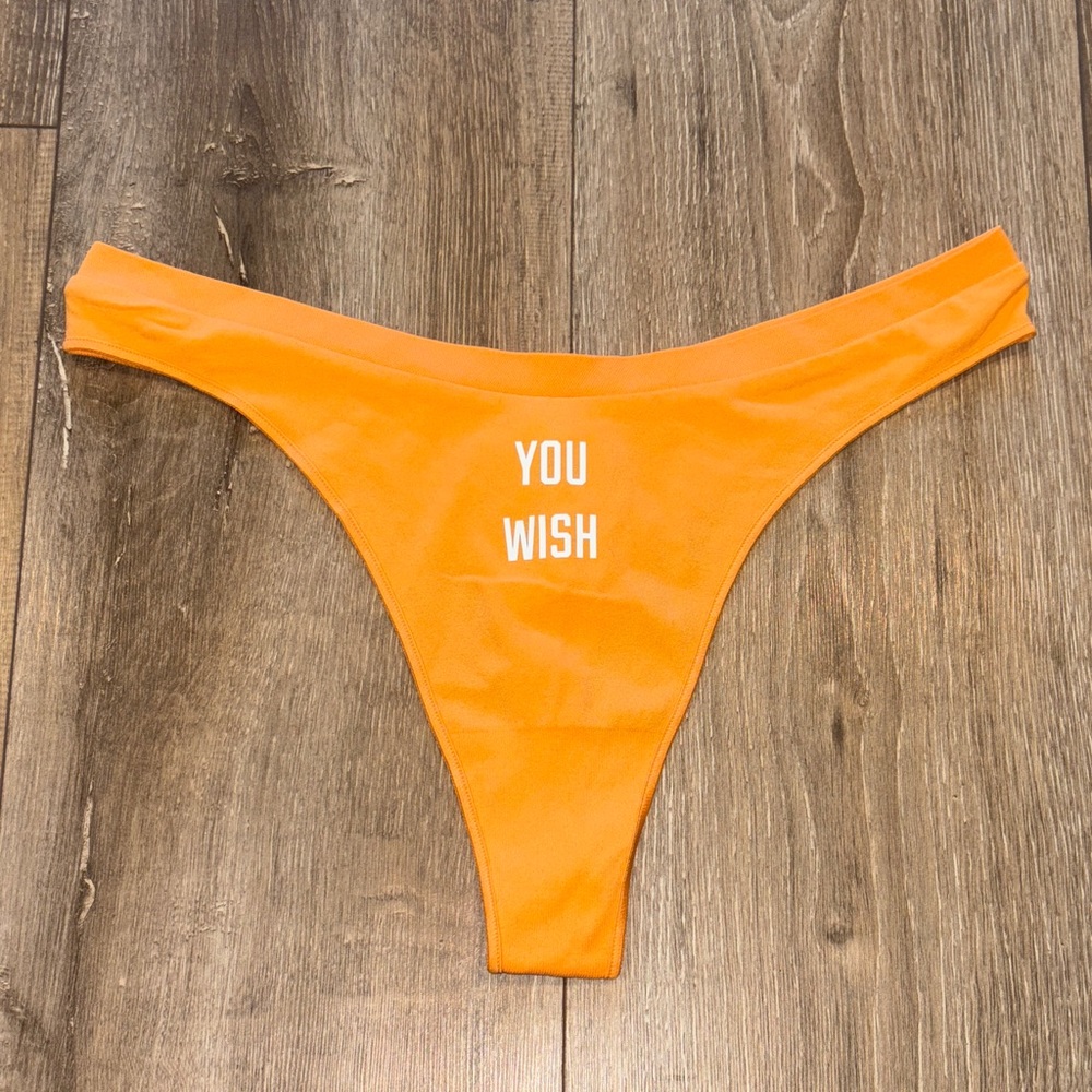PINK Victoria’s Secret Thong Panty